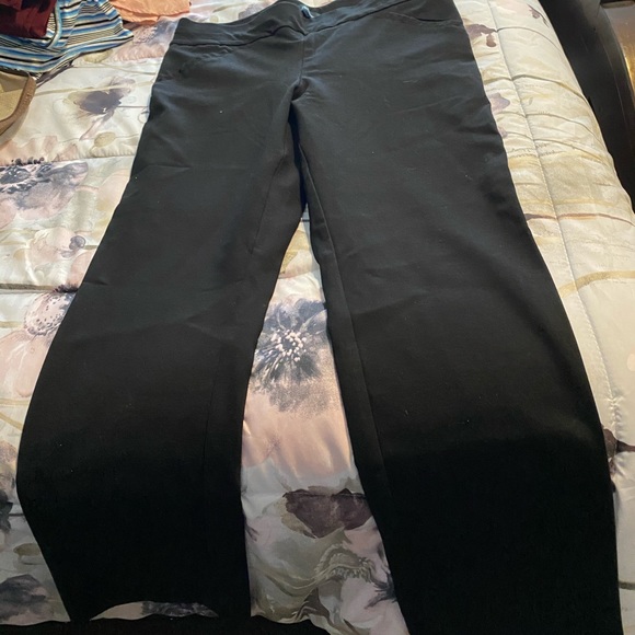 Dress pants - Picture 2 of 2